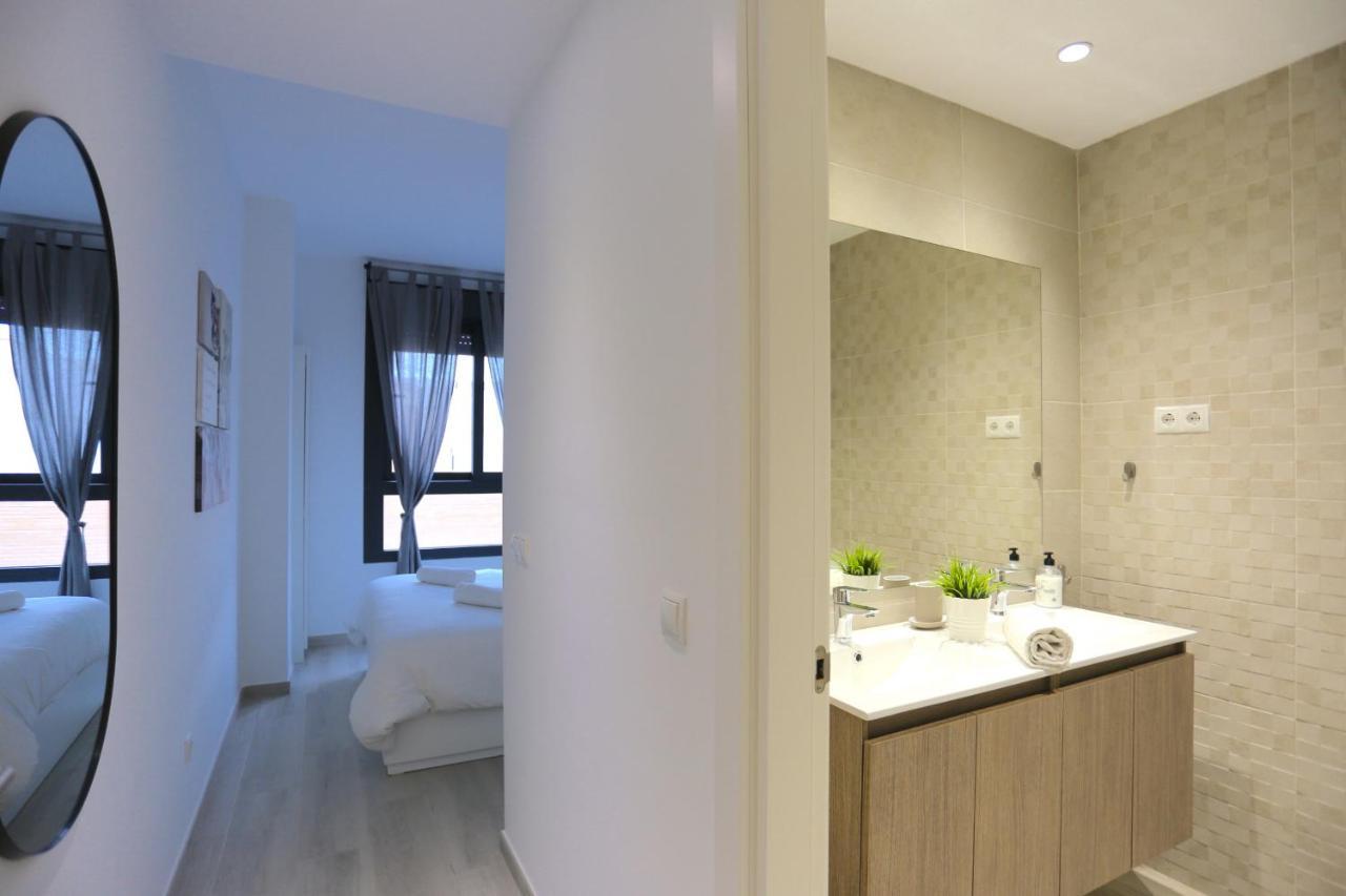 Oasis Malaga City Apartment Exterior foto
