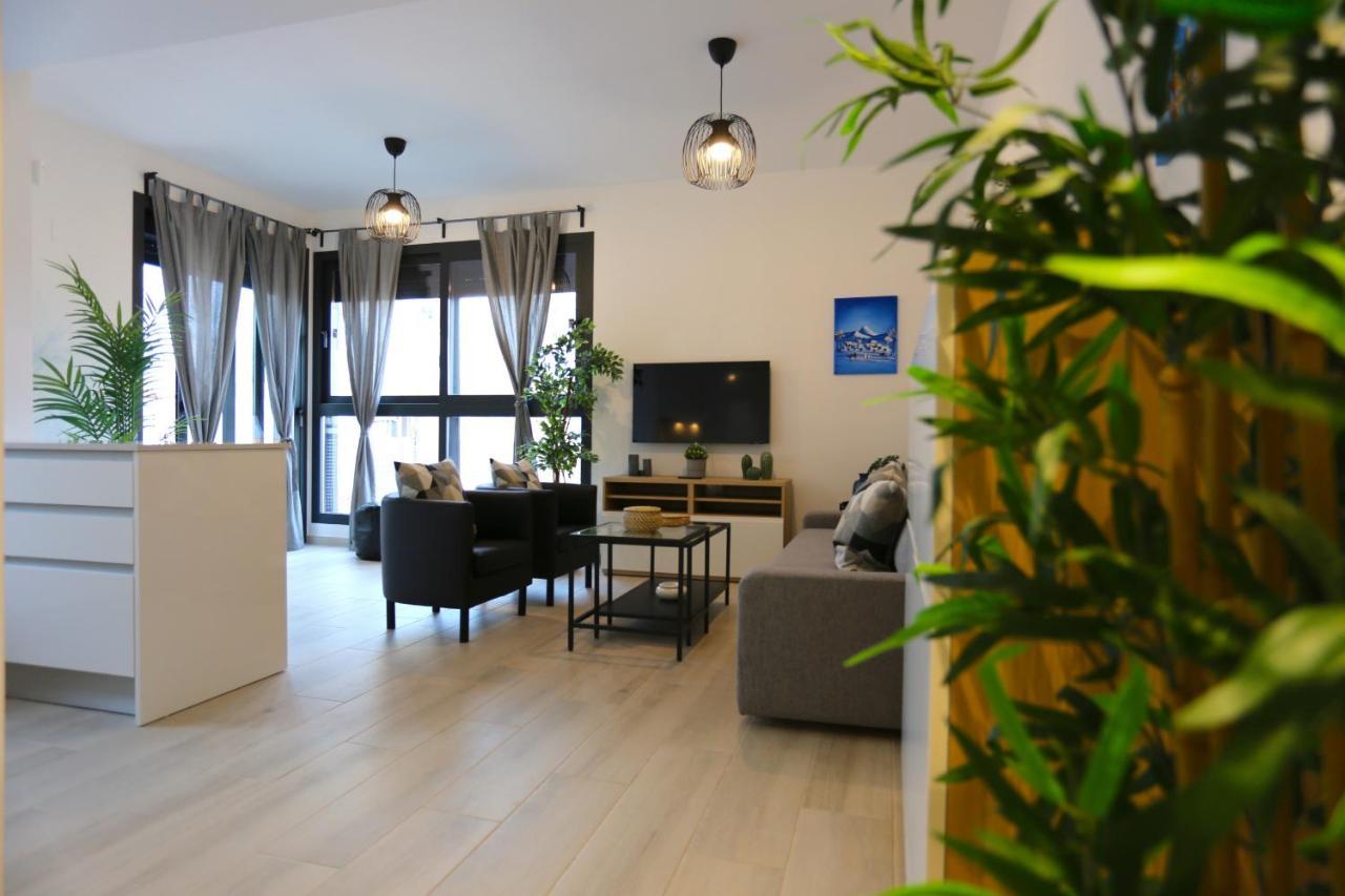 Oasis Malaga City Apartment Exterior foto